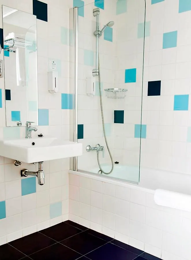 B&B Hotel Barcelona Granollers Les Franqueses del Vallès 2*,